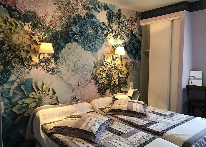 Отель Saint Fleuret