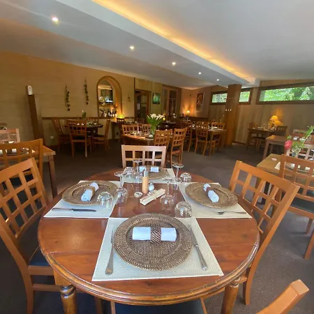 Saint Fleuret Hotel 2*