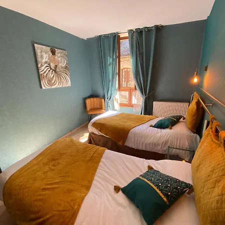 Saint Fleuret Hotel 2*