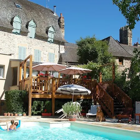 Hotel Saint Fleuret Estaing (Aveyron)