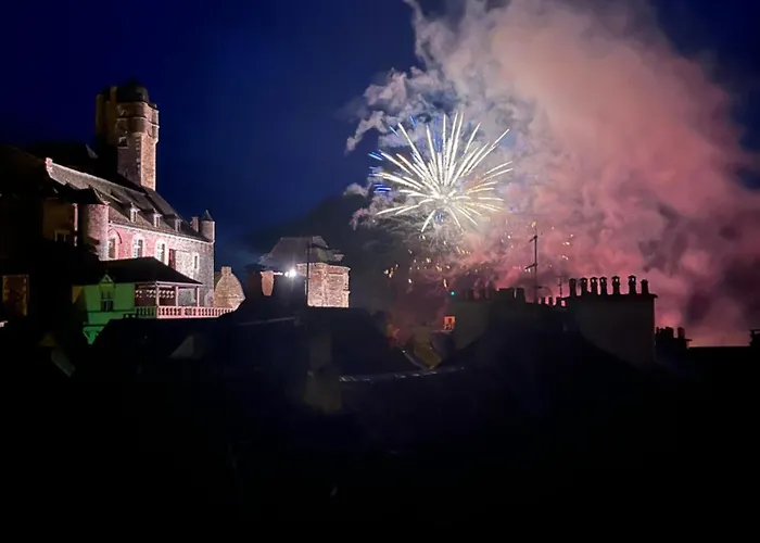 奥博格圣特福鲁特酒店 2* 埃斯坦